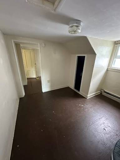 Main picture of 12 Water St