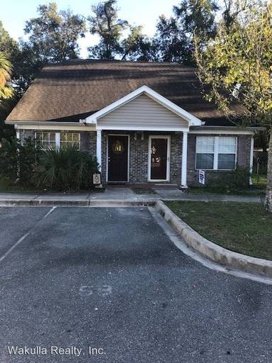 Main picture of 5 Guinevere Ln