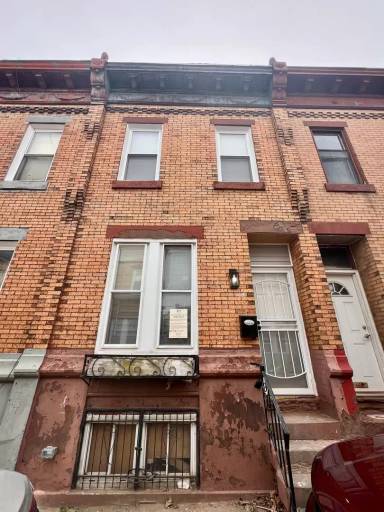 Main picture of 2830 W Harold St