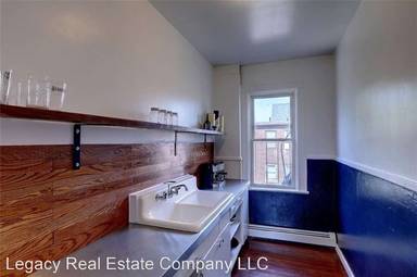 Main picture of 145 Penn St