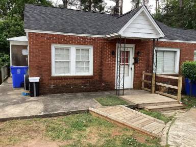 Main picture of 124 Duke Ave