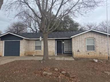Main picture of 5919 Paddock Dr