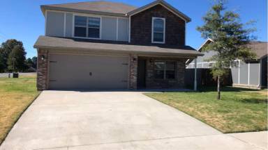 Main picture of 651 Edens Ct