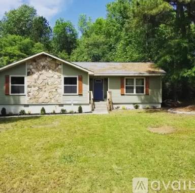 Main picture of 313 Jefferson Park Dr