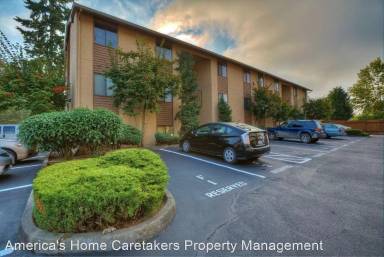 Main picture of 16225 NE 12th Ct