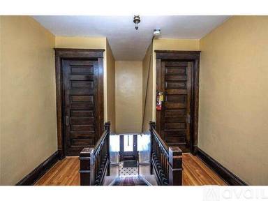 Main picture of 2436 1st Ave S
