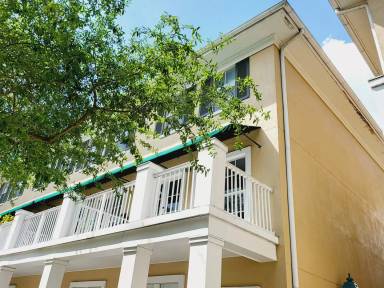 Main picture of 709 Bloom St