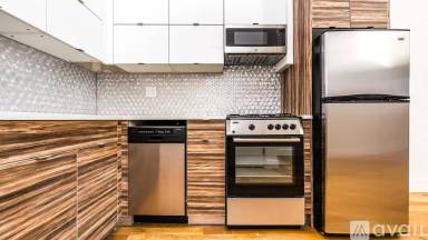Main picture of 181 Palmetto St