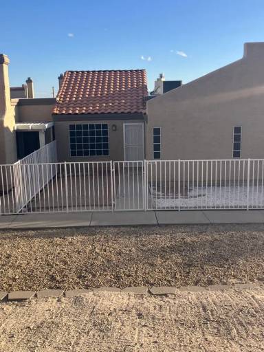Main picture of 2152 High Dunes Ln