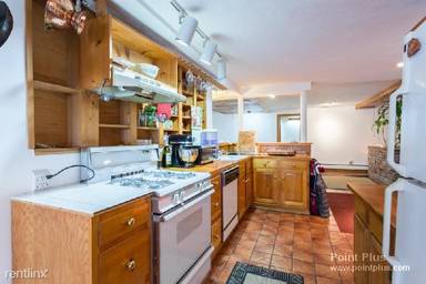 Main picture of 402 Putnam Ave