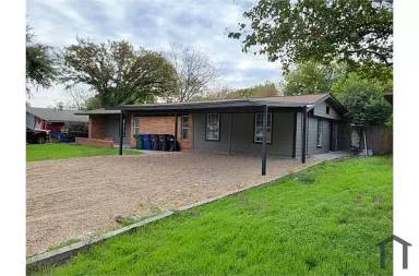 Main picture of 2506 Greencrest Dr