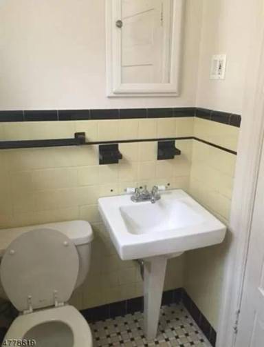 Main picture of 326 E Westfield Ave