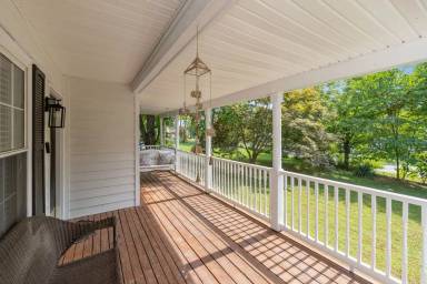 Main picture of 757 Jefferson Dr