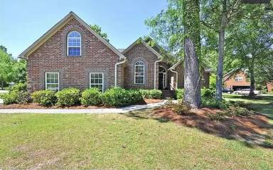 Main picture of 541 Hidden Blvd