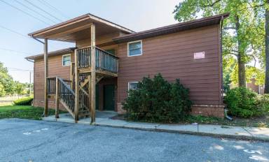 Main picture of 529 E Smith Ave