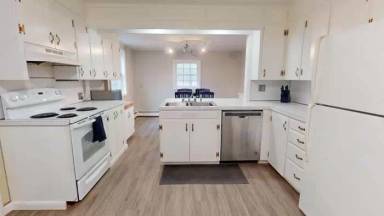 Main picture of 54 Burleigh Rd