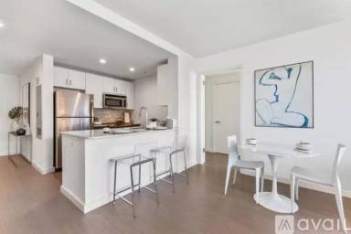 Main picture of 250 N 10th St Apartments