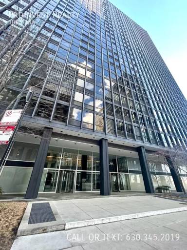 Main picture of 900-910 Lake Shore Drive Apartments