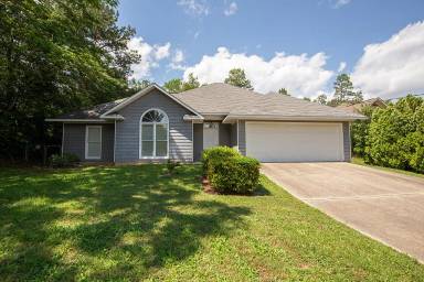 Main picture of 33 Lee Road 510