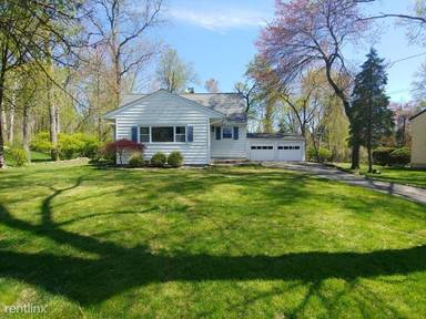 Main picture of 16 Friar Rd