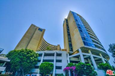 Main picture of 4265 Marina City Dr