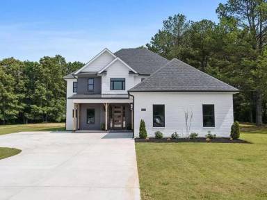 Main picture of 145 Mercury Ln