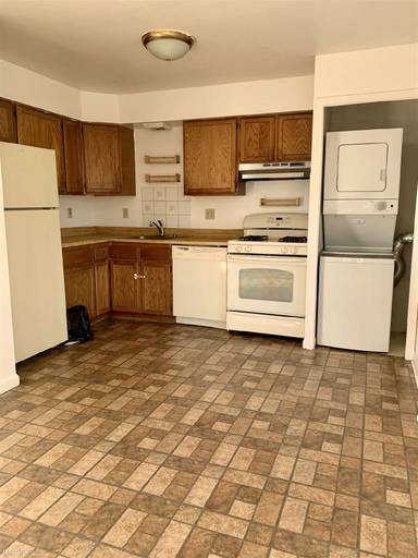 Main picture of 125 Spencer Pl