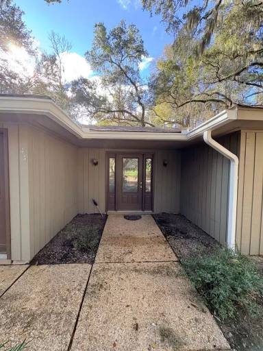Main picture of 44 Oakview Rd