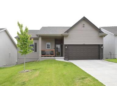 Main picture of 7705 N 108th St