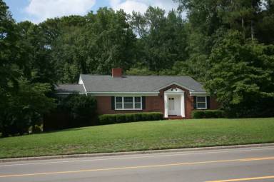 Main picture of 408 River Rd