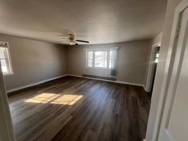 Main picture of 3701 Green St