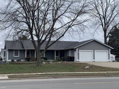 Main picture of 4194 Ivanrest Ave SW