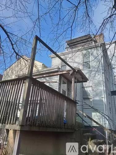 Main picture of 3360 Webster Ave