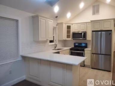 Main picture of 172 Burnside St