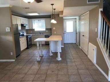 Main picture of 704 Chalet Ct