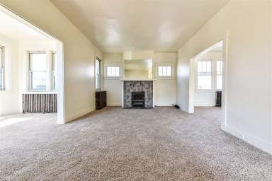 Main picture of 4147 Murray Ave