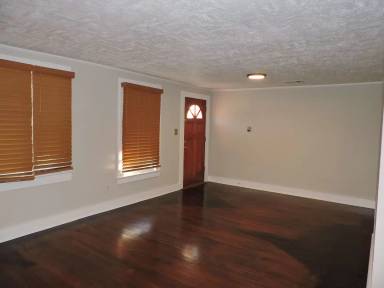 Main picture of 916 E Hatton St