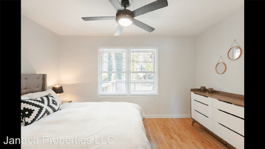 Main picture of 3462 Napoleon St