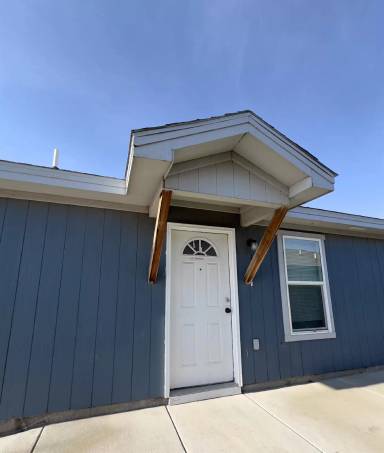 Main picture of 6520 Temple Ave