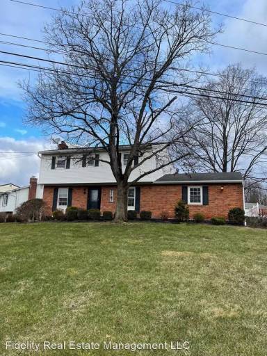Main picture of 17 Clintonwood Dr