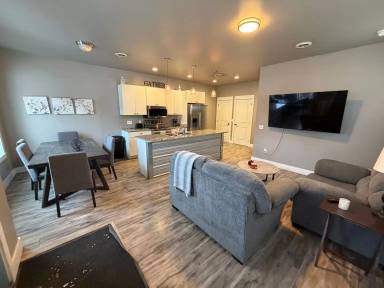 Main picture of 1620 8th Ave N