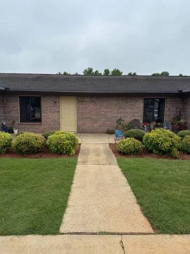 Main picture of 67 Evergreen Ln