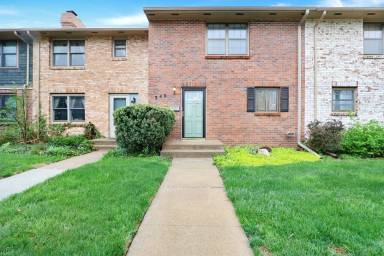 Main picture of 340 Twykingham Pl