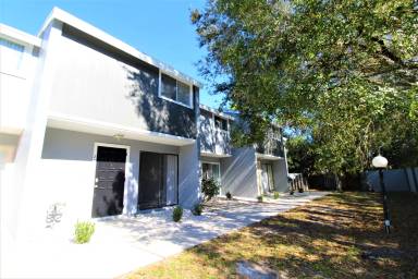 Main picture of 2741 Hope St