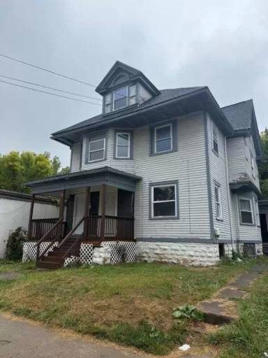 Main picture of 588 Brown St