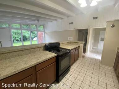 Main picture of 6063 Terry Parker Dr N