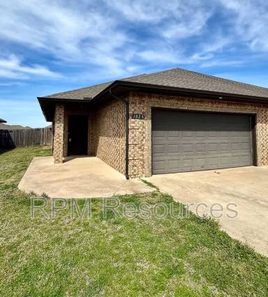 Main picture of 1822 Post Oak Rd