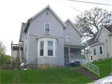 Main picture of 974 1/2 W 5th St