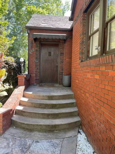 Main picture of 624 37th St