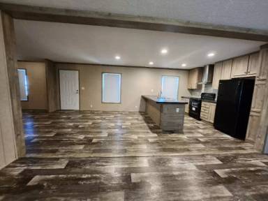 Main picture of Woodlake Estates MHP